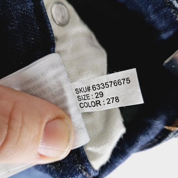 ABERCROMBIE & FITCH | Simone high rise ankle tuxedo stripe detail frayed jeans - Picture 9 of 9